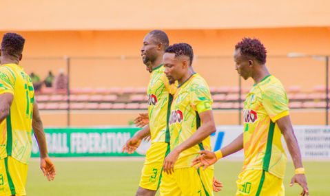 Ahmed Musa with Kano pillars